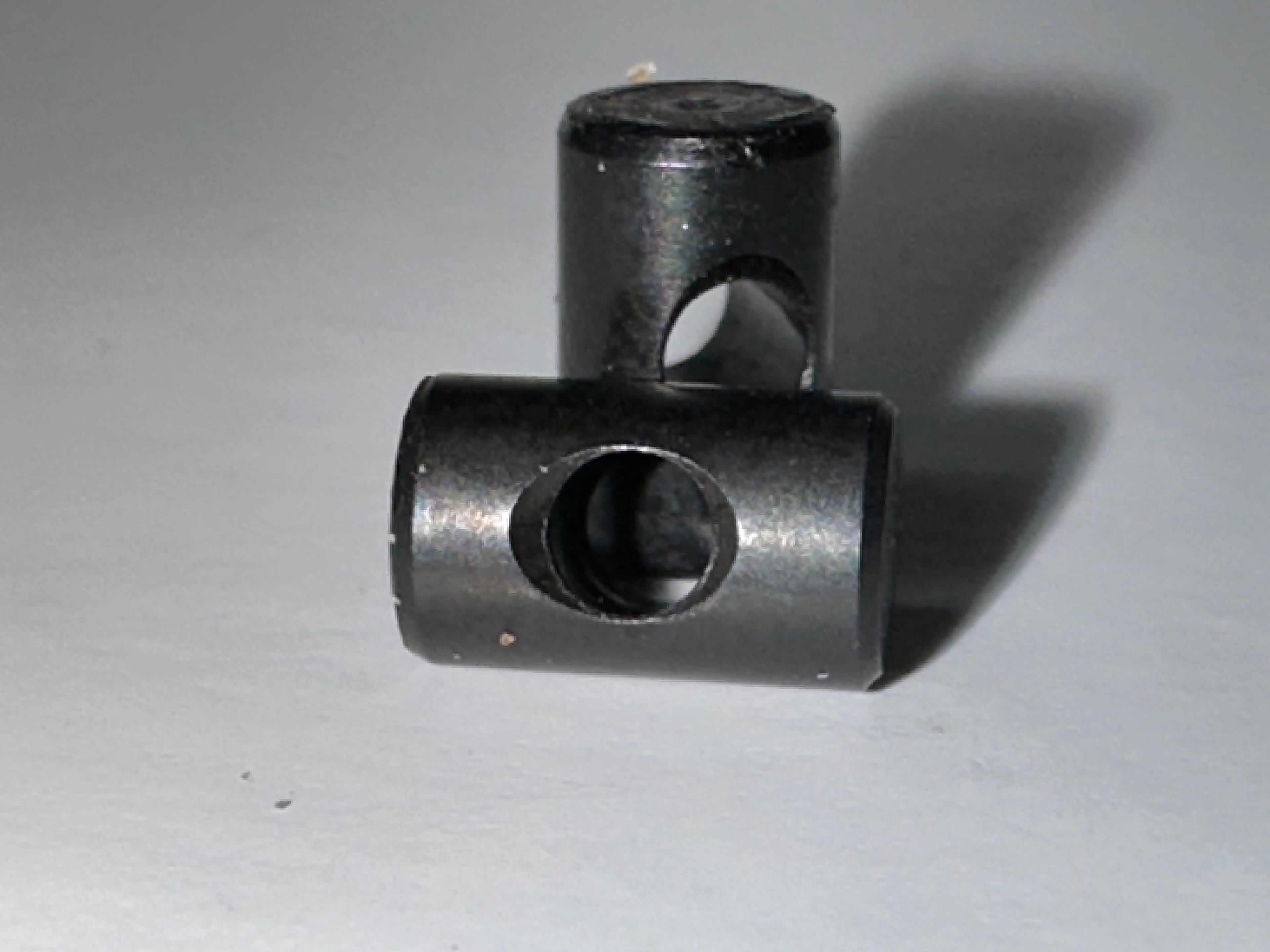 4mm Couplers with 2mm pin hole